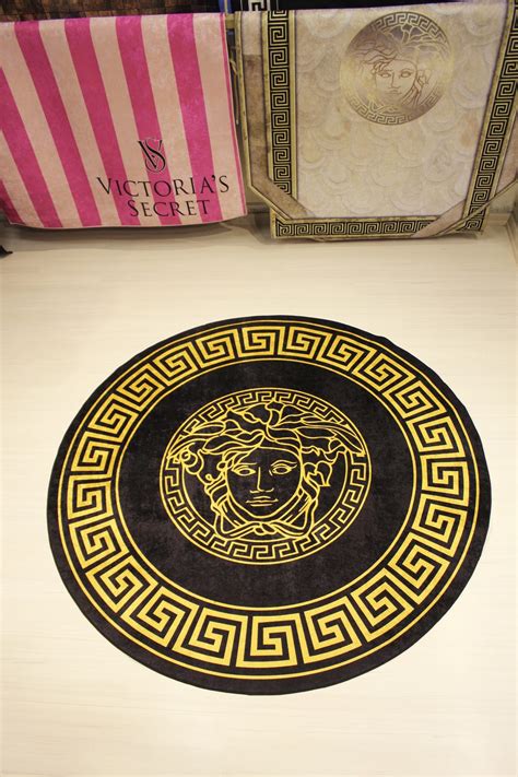 versace halı trendyol
